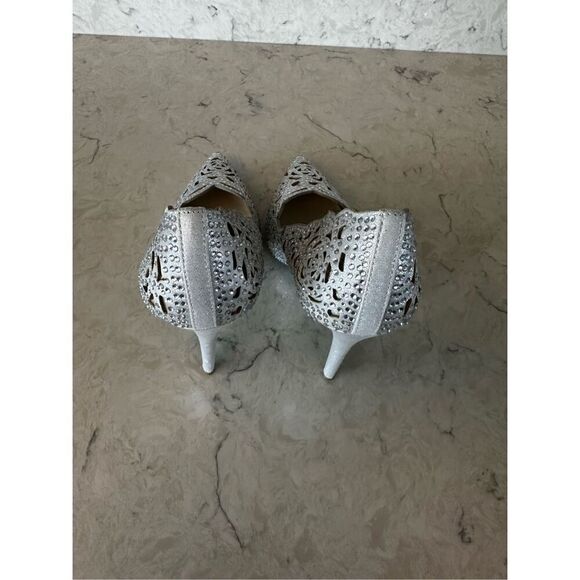 Blue by Betsey Johnson Elsa Evening Pumps Silver Bridal Bling Sz 9 - Picture 2 of 12